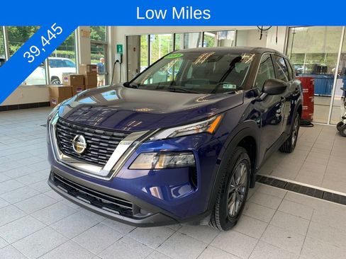 Used 2021 Nissan Rogue S AWD/4WD image 2