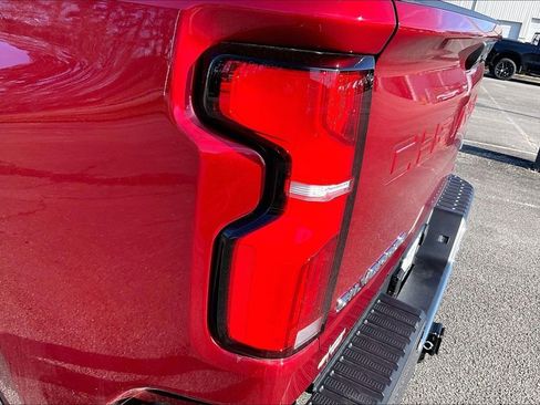 Used 2026 Chevrolet Silverado 2500 LTZ w/ LTZ Premium Package image 31