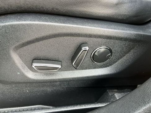 Used 2016 Ford Edge Titanium image 16