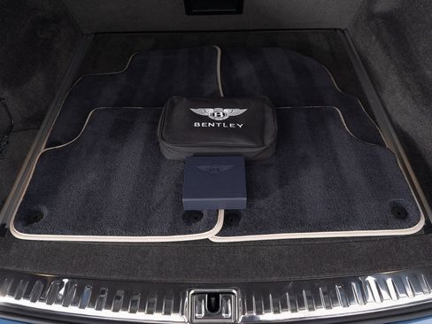 Certified 2025 Bentley Bentayga image 47