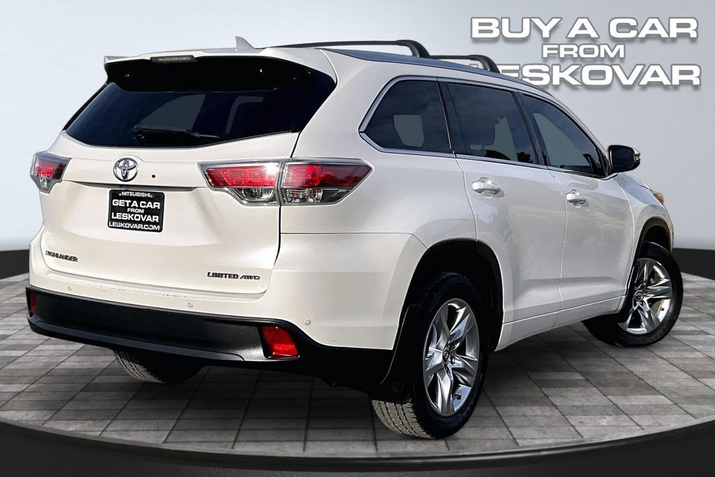 Used 2016 Toyota Highlander Limited w/ Driver Technology Package AWD/4WD image 13
