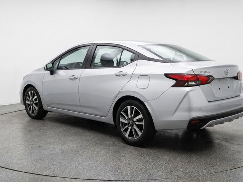 Used 2025 Nissan Versa SV FWD image 6