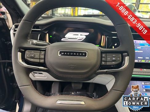 Used 2025 Jeep Wagoneer S Limited image 19