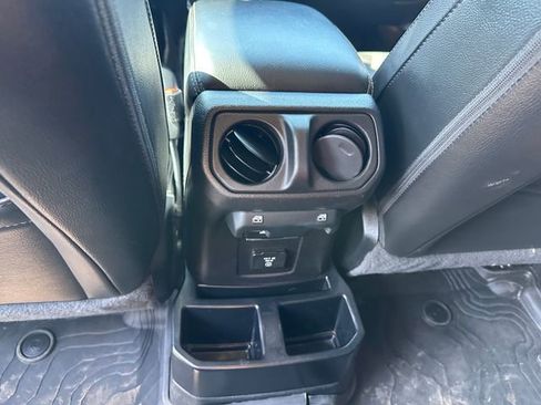 Used 2021 Jeep Wrangler Unlimited Sahara image 13