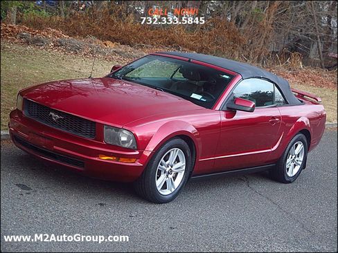 Used 2006 Ford Mustang Premium image 19
