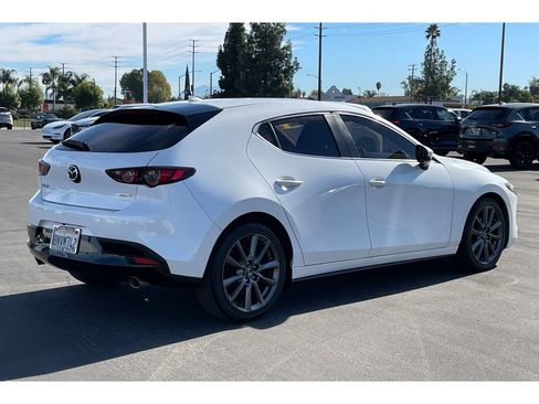 Used 2020 MAZDA MAZDA3 Hatchback w/ Preferred Package image 7