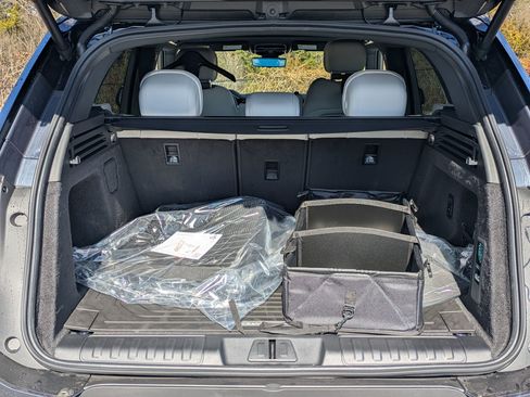 New 2026 Land Rover Range Rover Sport SE image 27