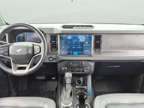 Used 2024 Ford Bronco Black Diamond AWD/4WD image 11