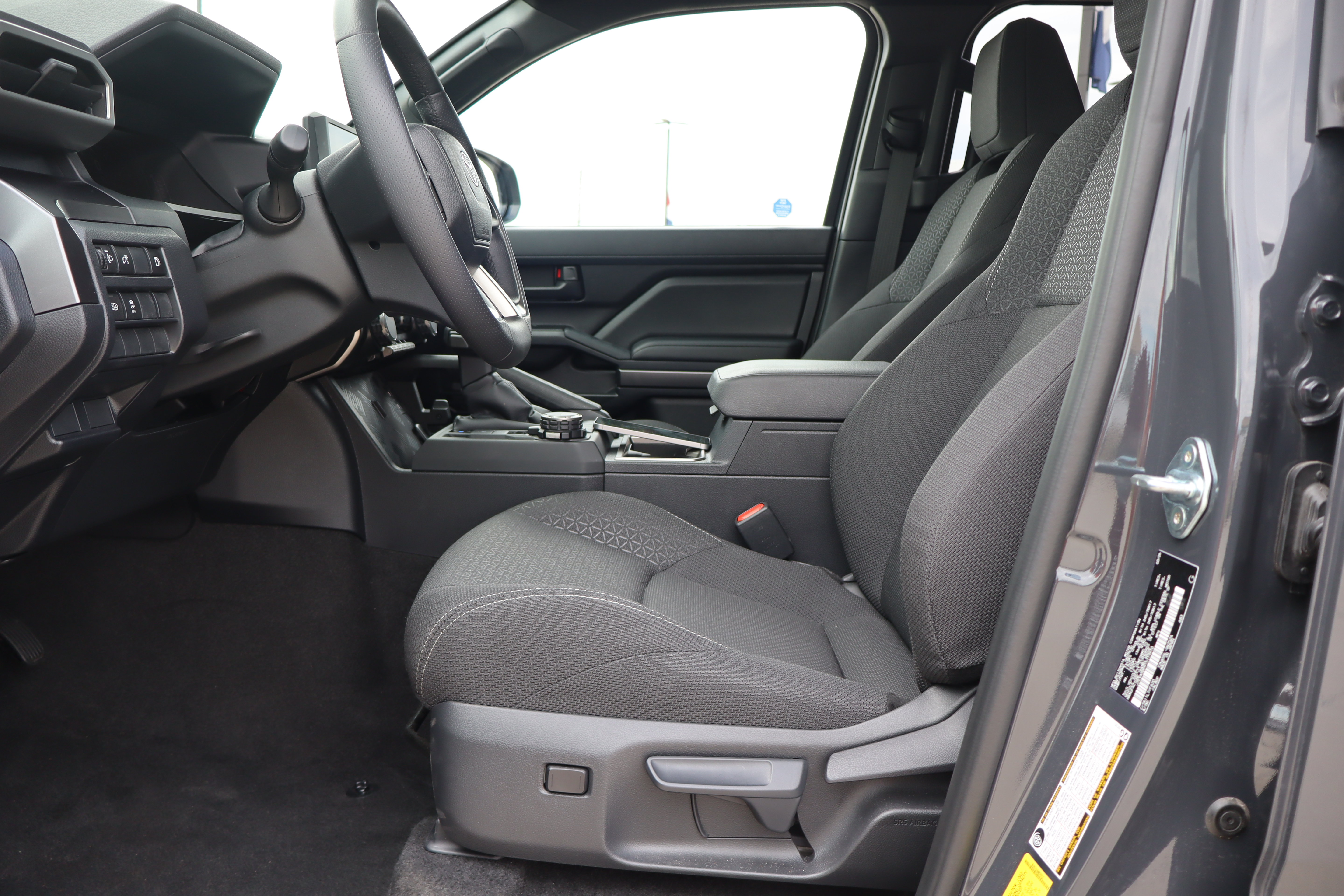 Used 2026 Toyota 4Runner SR5 AWD/4WD image 9