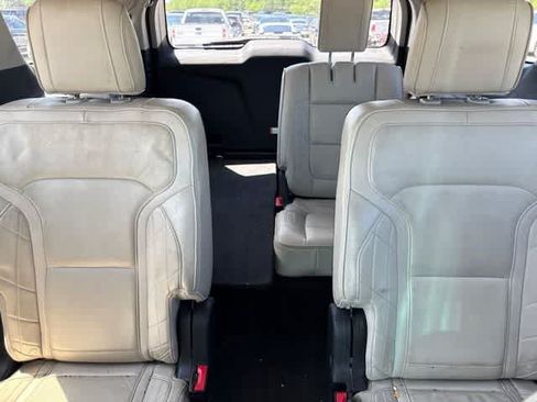Used 2016 Ford Explorer Platinum AWD/4WD image 25