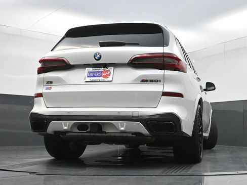 Used 2021 BMW X5 M50i w/ Premium Package image 33