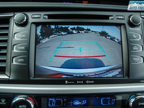Used 2019 Toyota Highlander Plus AWD/4WD image 19