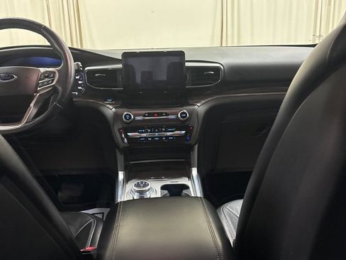 Used 2020 Ford Explorer Limited w/ Class III Trailer Tow Package image 20