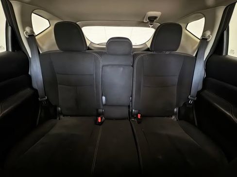 Used 2016 Nissan Murano S FWD image 7
