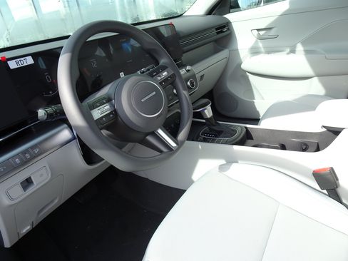 New 2026 Hyundai Kona SE AWD/4WD image 10