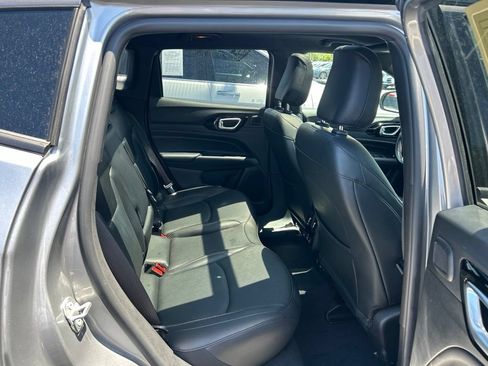 Used 2022 Jeep Compass High Altitude AWD/4WD image 44