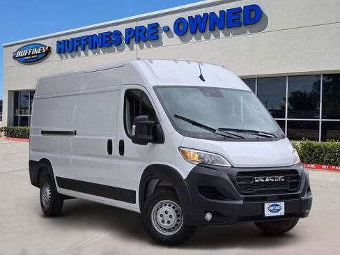 Used 2026 RAM ProMaster 2500 w/ Convenience Group FWD image 1