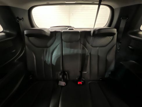 Used 2025 Hyundai Palisade SEL FWD image 23