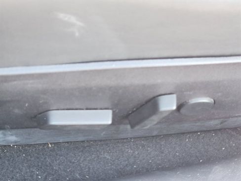 Used 2018 Tesla Model 3 Long Range RWD image 13