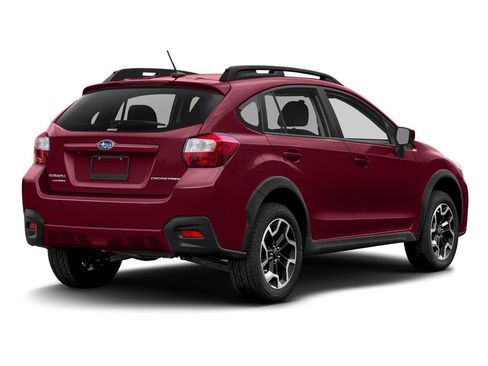 Used 2017 Subaru Crosstrek 2.0i Limited image 2