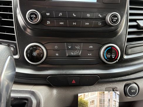 Certified 2022 Ford Transit 250 Medium Roof AWD w/ Interior Upgrade Package image 19