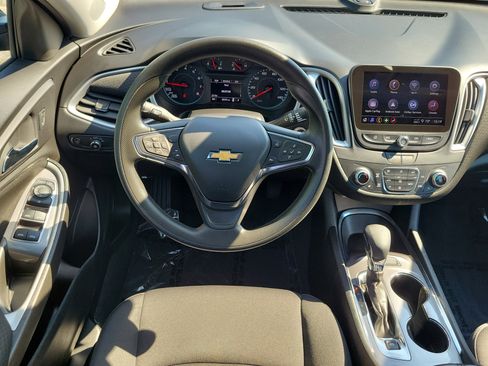 Used 2024 Chevrolet Malibu LT FWD image 10
