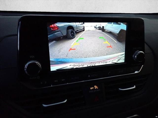 Used 2024 Nissan Altima 2.5 S FWD image 9