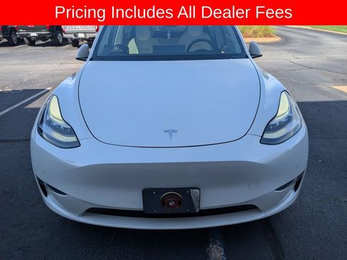 Used 2021 Tesla Model Y Long Range AWD/4WD image 3