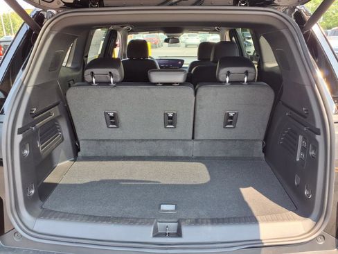 New 2025 Buick Enclave Preferred w/ Power Package image 12