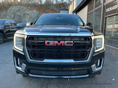 Used 2022 GMC Yukon XL SLE image 8