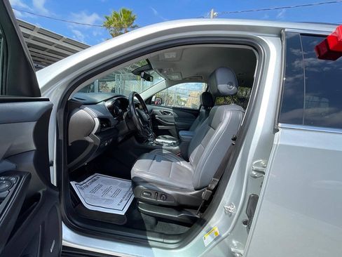 Used 2019 Chevrolet Traverse LT w/ LT Premium Package FWD image 10