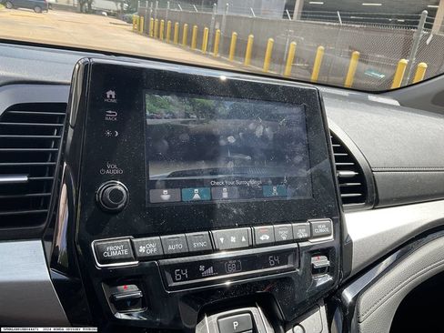 Used 2024 Honda Odyssey Touring image 14
