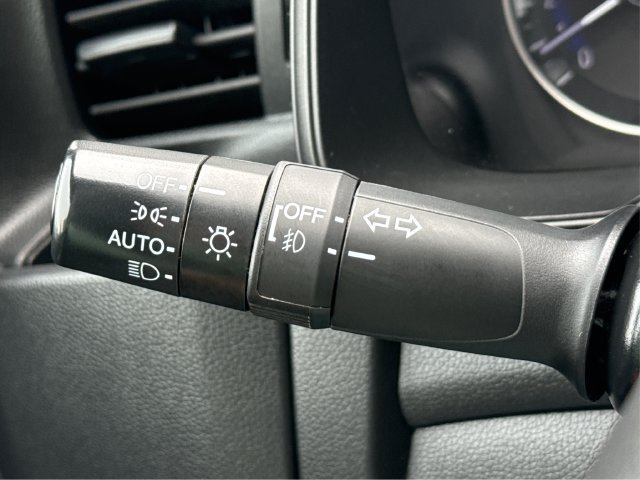 Used 2015 Honda Fit EX image 20