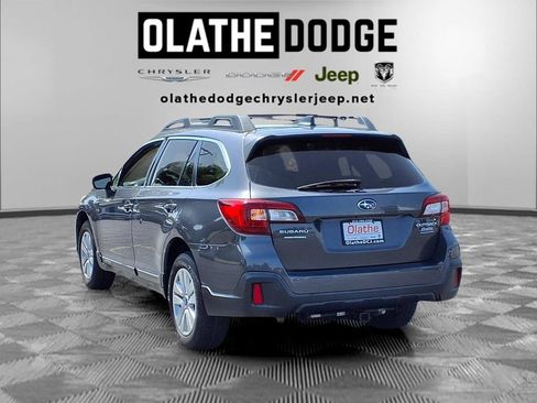 Used 2019 Subaru Outback 2.5i Premium AWD/4WD image 3