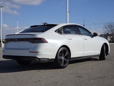 Used 2023 Honda Accord Sport image 18