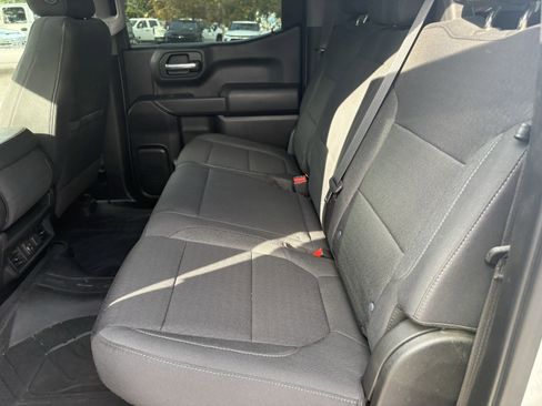 Used 2022 Chevrolet Silverado 1500 LT image 9