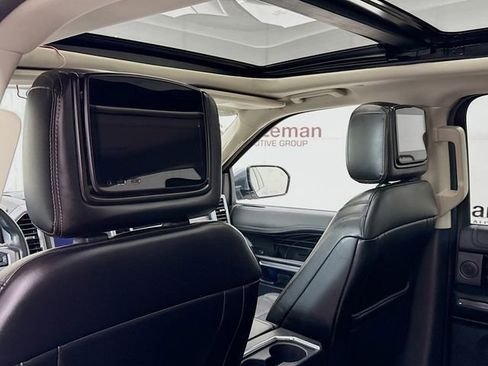 Used 2019 Ford Expedition Max Platinum image 27