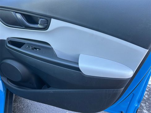 Used 2022 Hyundai Kona SEL image 20