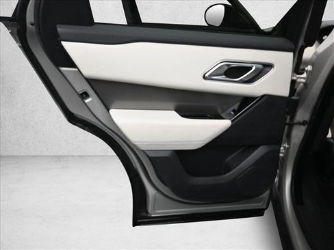 Used 2020 Land Rover Range Rover Velar S image 23