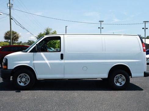 Used 2021 Chevrolet Express 2500 w/ Communications Package RWD image 11
