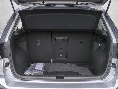 Used 2025 Volkswagen Taos S FWD image 6