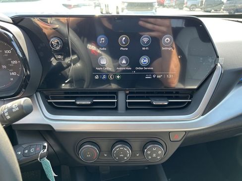 New 2026 Chevrolet Trax LS w/ LS Convenience Package FWD image 23