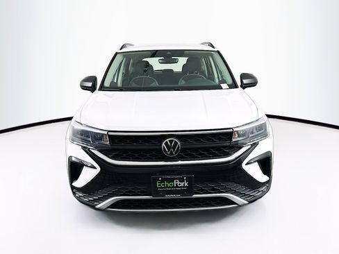 Used 2024 Volkswagen Taos S FWD image 2
