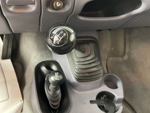 Used 1998 Dodge Ram 2500 Truck ST image 9