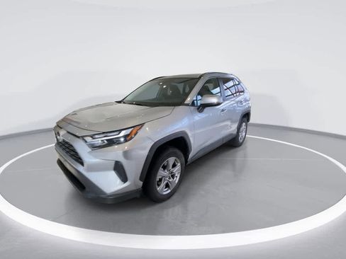 Used 2024 Toyota RAV4 XLE image 4