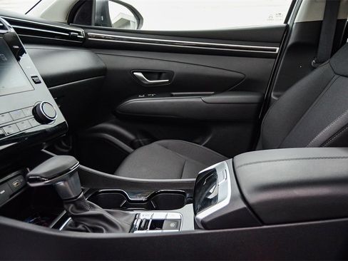 Certified 2023 Hyundai Tucson SE image 21