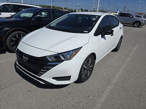 Used 2024 Nissan Versa S w/ S Plus Package image 6