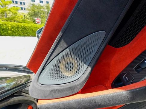 Used 2019 McLaren 600LT RWD image 88