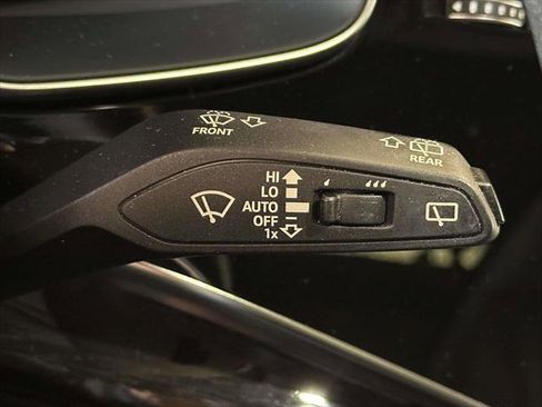 Used 2023 Audi Q7 2.0T Premium w/ Convenience Package image 23