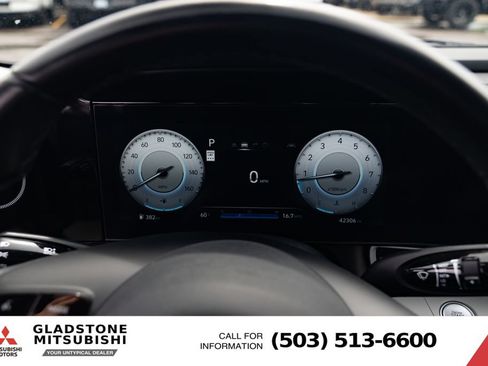 Used 2024 Hyundai Elantra Limited FWD image 12